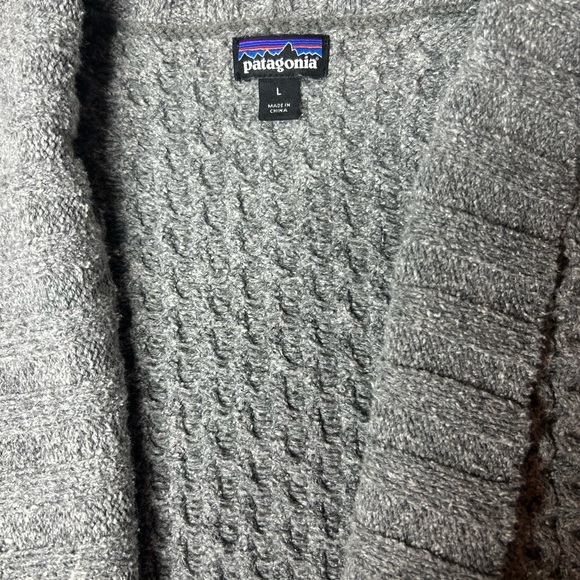 Patagonia Women's Gray Chunky Knit Cardigan Size L - Picture 5 of 7